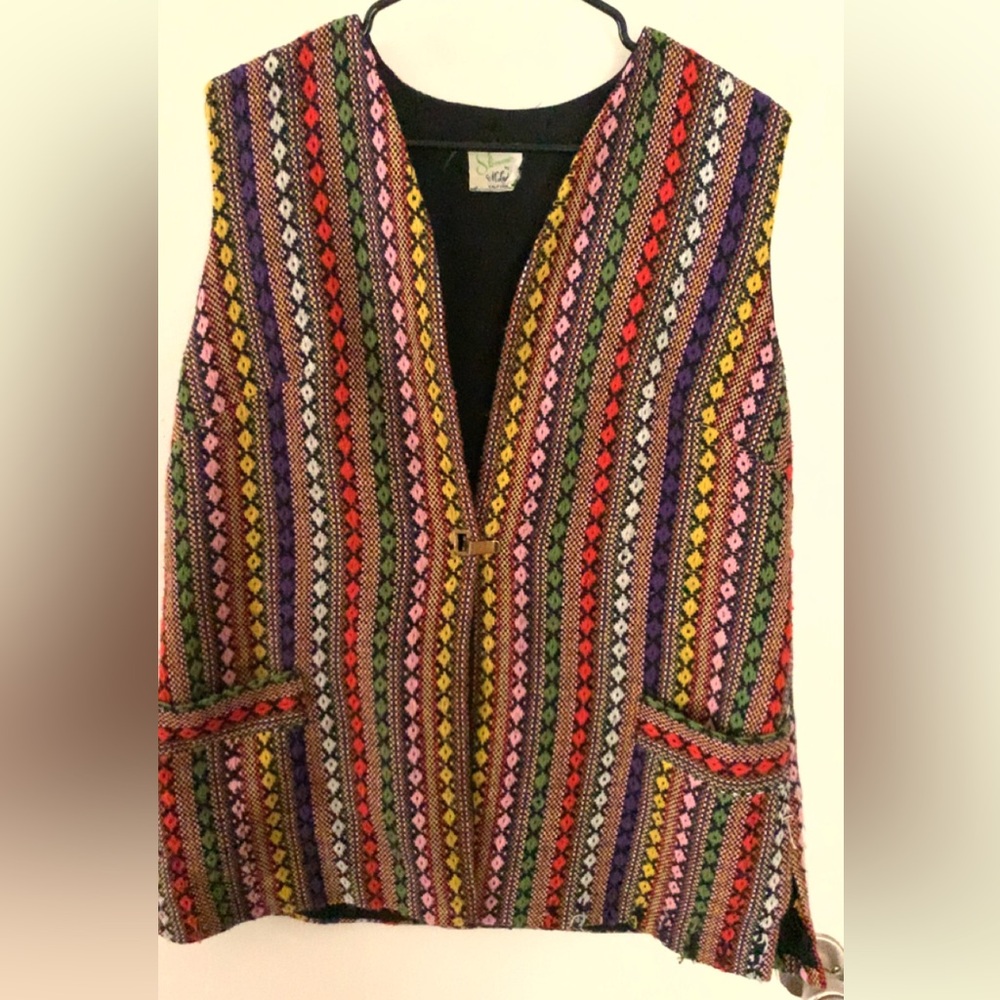 Vntg 70s Ample Togs Patterned Vest Gold Clasp Multicolored